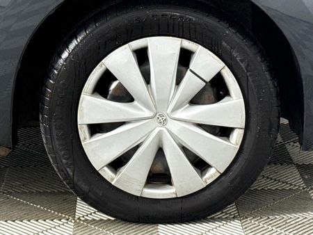 2016-Toyota-Aygo-10-5-dr_15