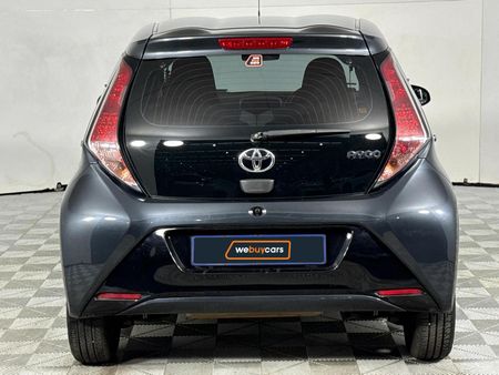 2016-Toyota-Aygo-10-5-dr_4