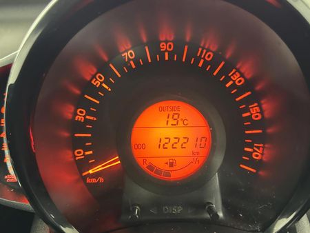 2016-Toyota-Aygo-10-5-dr_7