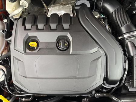 2020-Volkswagen-T-Cross-15-TSI-R-Line-Auto_13