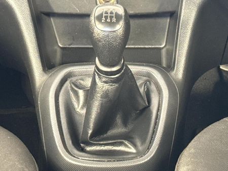 2019-Hyundai-Grand-i10-10-Fluid_11