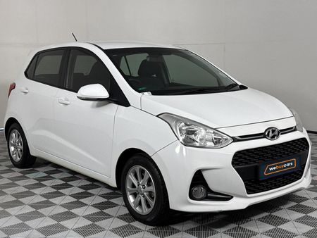 2019-Hyundai-Grand-i10-10-Fluid_2