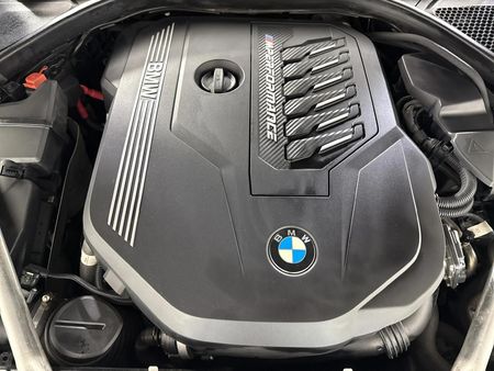 2021-BMW-4-Series-M440i-xDrive-Coupe_12