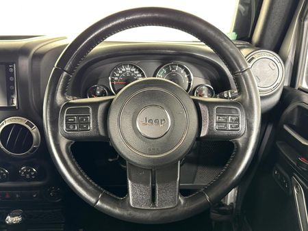 2020-Jeep-Wrangler-Unlimited-Rubicon-36-V6-Auto_14