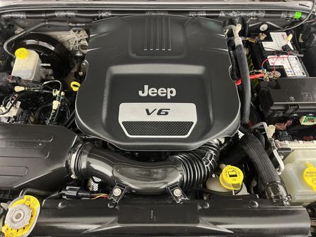 2020-Jeep-Wrangler-Unlimited-Rubicon-36-V6-Auto_15