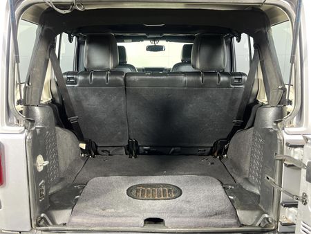 2020-Jeep-Wrangler-Unlimited-Rubicon-36-V6-Auto_16