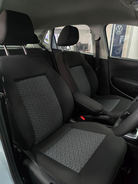 2026-Volkswagen-Polo-Vivo-16-Life_10