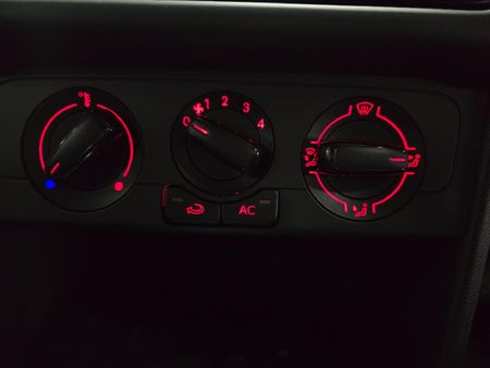 2026-Volkswagen-Polo-Vivo-16-Life_15
