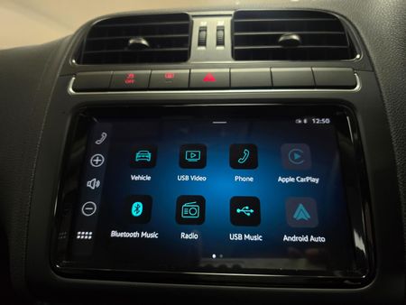 2026-Volkswagen-Polo-Vivo-16-Life_16