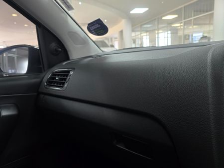2026-Volkswagen-Polo-Vivo-16-Life_17