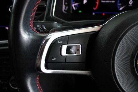 2021-Volkswagen-T-Roc-20-TSI-4Motion-R-Line-Auto_10