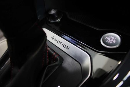 2021-Volkswagen-T-Roc-20-TSI-4Motion-R-Line-Auto_17