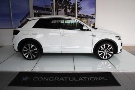 2021-Volkswagen-T-Roc-20-TSI-4Motion-R-Line-Auto_2