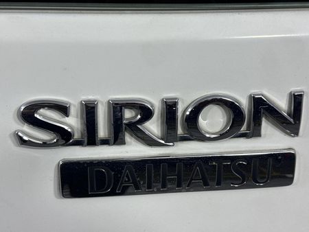 2010-Daihatsu-Sirion-13i_12