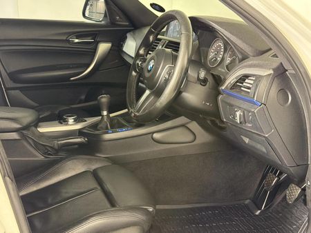 2014-BMW-1-Series-M135i-5-dr_10