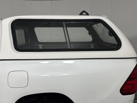 2019-Toyota-Hilux-24-GD-6-Raised-Body-SRX-Double-Cab_15