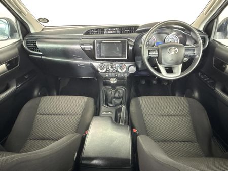 2019-Toyota-Hilux-24-GD-6-Raised-Body-SRX-Double-Cab_6