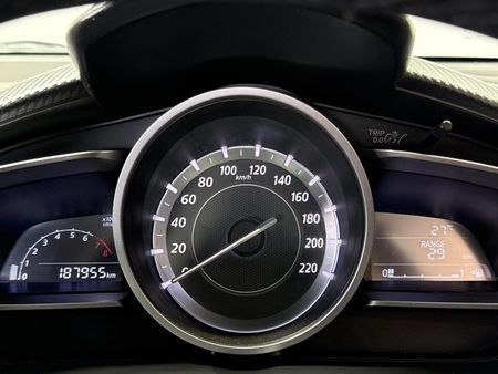 2015-Mazda-2-15-Active-5-dr_7