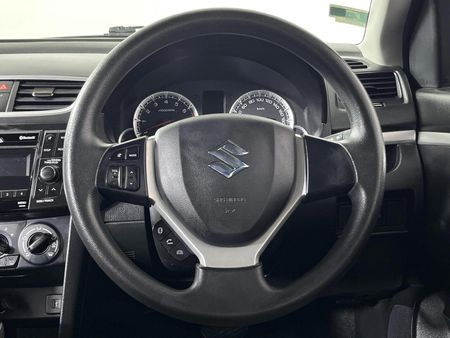 2017-Suzuki-Swift-14-GLS-Auto_13