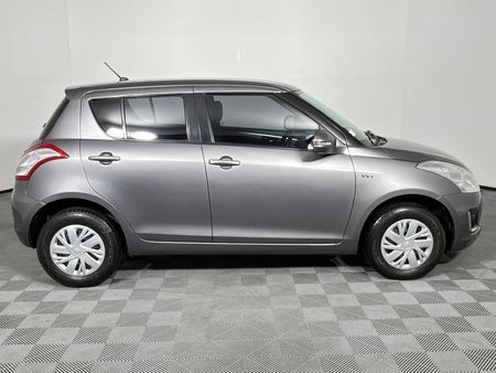2017-Suzuki-Swift-14-GLS-Auto_3
