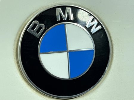 2022-BMW-X7-M50d_12