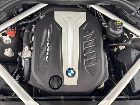 2022-BMW-X7-M50d_15
