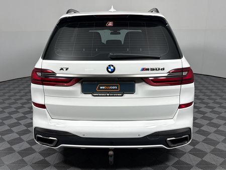 2022-BMW-X7-M50d_4