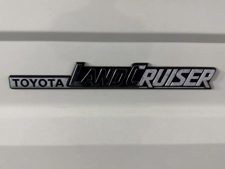 2013-Toyota-Land-Cruiser-79-42-D-Double-Cab_10