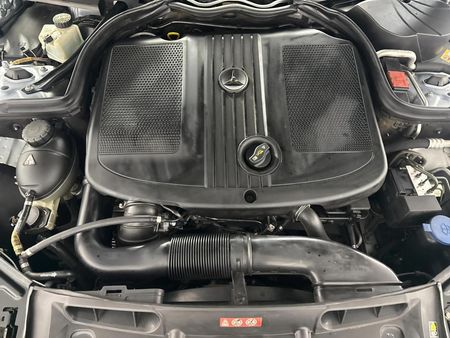 2012-Mercedes-Benz-C-Class-C-200-CDi-Estate-Avantgarde-Auto_14