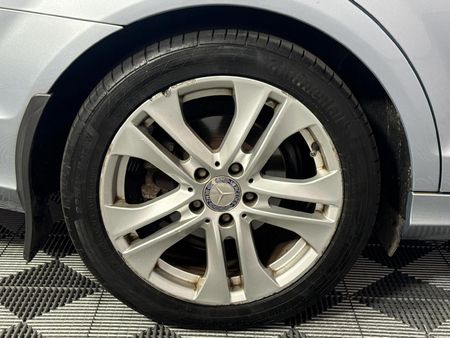 2012-Mercedes-Benz-C-Class-C-200-CDi-Estate-Avantgarde-Auto_19