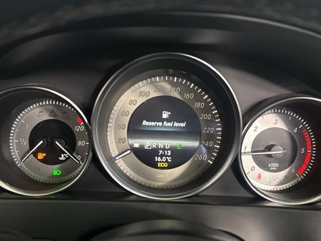 2012-Mercedes-Benz-C-Class-C-200-CDi-Estate-Avantgarde-Auto_7