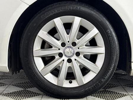 2014-Mercedes-Benz-A-Class-A-180-CDI-BE-Auto_16
