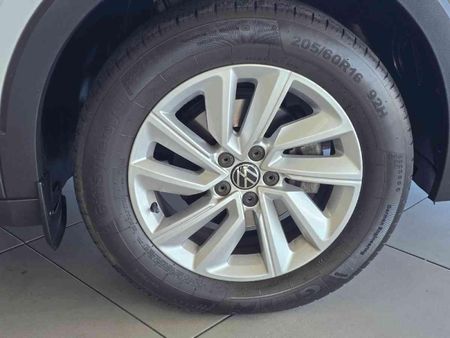 2024-Volkswagen-T-Cross-10-TSI-Comfortline-Auto_15