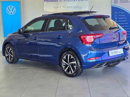 2022-Volkswagen-Polo-10-TSI-Life_2
