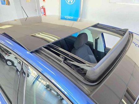 2022-Volkswagen-Polo-10-TSI-Life_8