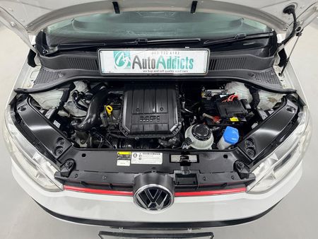 2019-Volkswagen-Up-Take-Up-10-5-dr_11