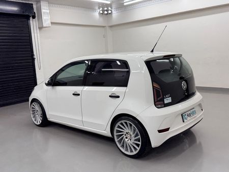 2019-Volkswagen-Up-Take-Up-10-5-dr_12
