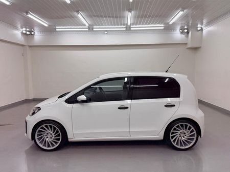 2019-Volkswagen-Up-Take-Up-10-5-dr_4