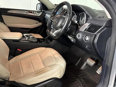 2017-Mercedes-AMG-GLE-Coupe-450-43-AMG-4Matic_10