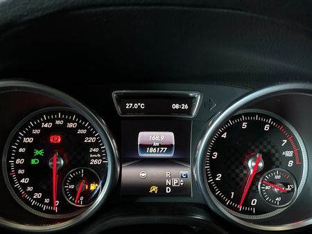 2017-Mercedes-AMG-GLE-Coupe-450-43-AMG-4Matic_7