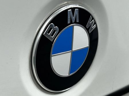 2012-BMW-3-Series-320i-Modern-Auto_12