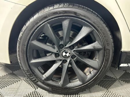 2012-BMW-3-Series-320i-Modern-Auto_20