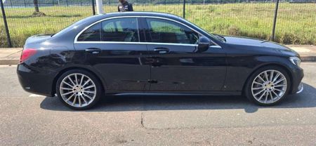 2016-Mercedes-Benz-C-Class-C-250-AMG-Line-Auto_1