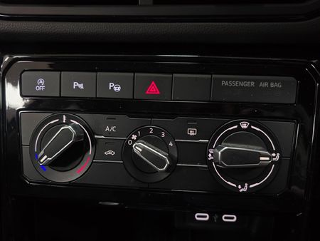 2026-Volkswagen-T-Cross-10-TSI-Life-Auto_13