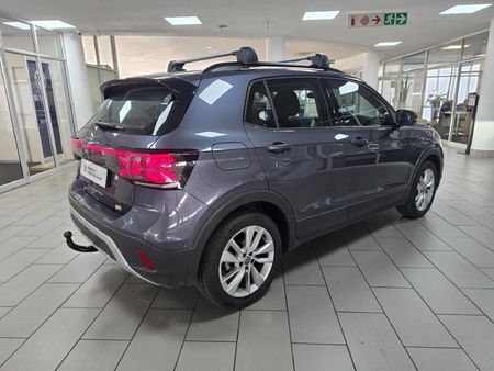 2026-Volkswagen-T-Cross-10-TSI-Life-Auto_3