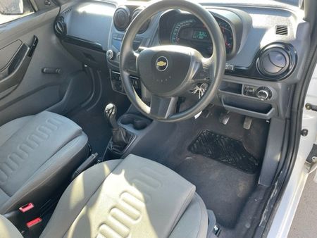 2014-Chevrolet-Utility-DIESEL-13-D-MANUAL-BAKKIE_2
