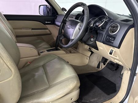 2013-Ford-Everest-30-TDCi-LTD-4x4-Auto_10