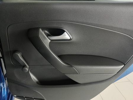 2019-Volkswagen-Polo-Vivo-14-Trendline-5-dr_10