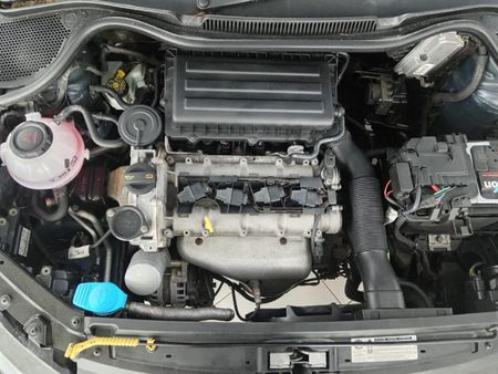 2019-Volkswagen-Polo-Vivo-14-Trendline-5-dr_15
