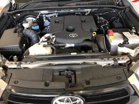 2025-Toyota-Hilux-28-GD-6-RB-Raider-Double-Cab-mHev_9